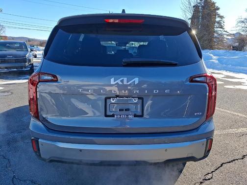 2023 Kia Telluride LX