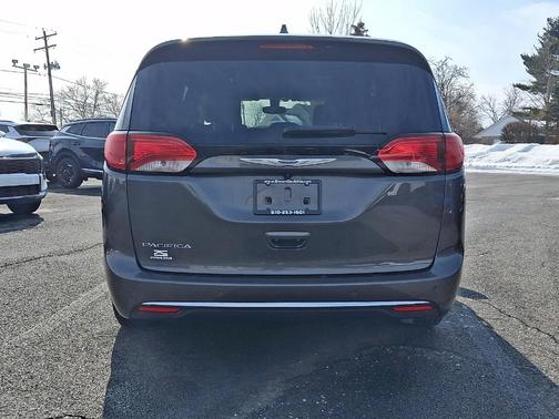 2018 Chrysler Pacifica Touring-L Plus