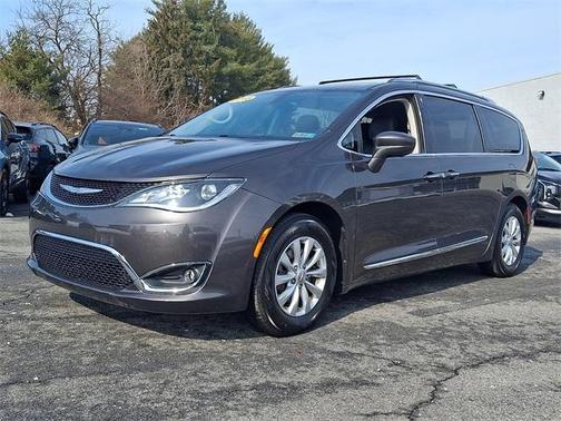2018 Chrysler Pacifica Touring-L Plus