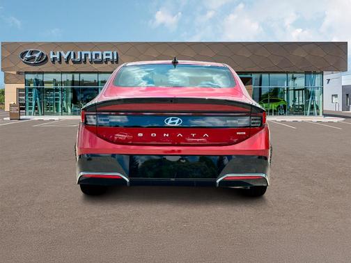 2025 Hyundai SONATA SEL