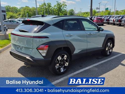 Green 2024 Hyundai KONA SEL