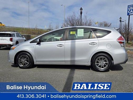2017 Toyota Prius v