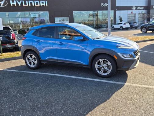 2022 Hyundai KONA SEL