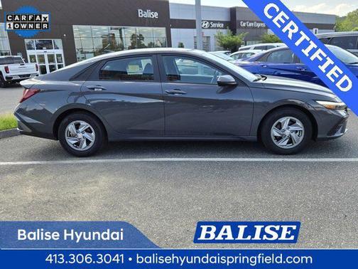 2024 Hyundai ELANTRA SE