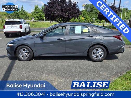 2024 Hyundai ELANTRA SE