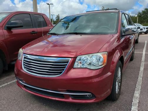 2016 Chrysler Town & Country Touring-L