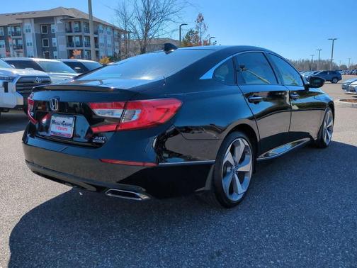 2018 Honda Accord Touring 2.0T