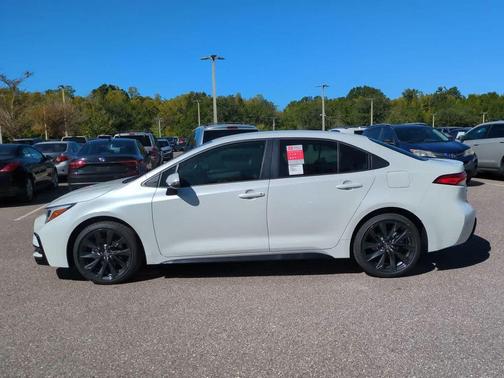 2026 Toyota Corolla Hybrid SE
