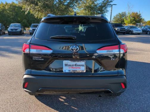 2025 Toyota Corolla Cross LE