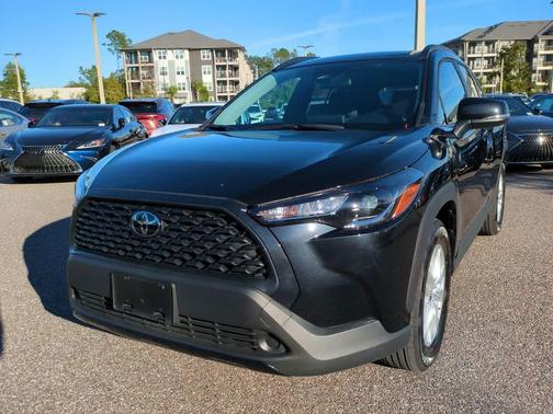 2025 Toyota Corolla Cross LE