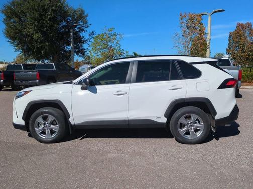 2023 Toyota RAV4 Hybrid LE