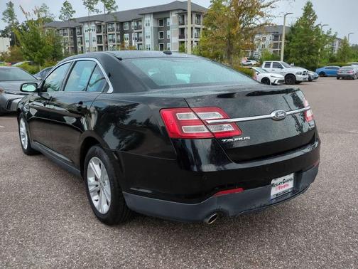 2016 Ford Taurus SEL