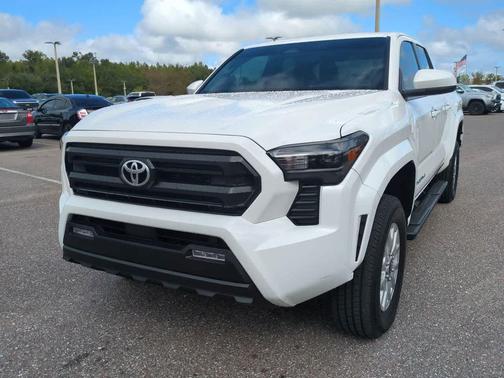 2024 Toyota Tacoma SR5