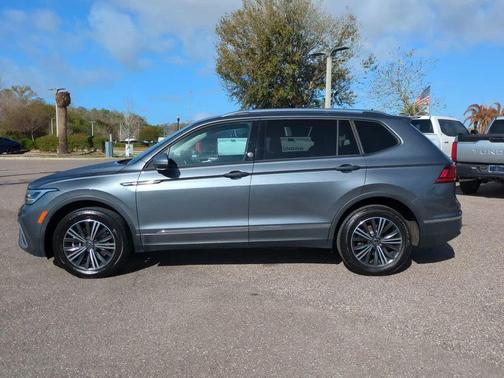 2024 Volkswagen Tiguan 2.0T SE