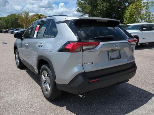 2025 Toyota RAV4 Hybrid SE