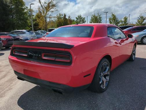 2017 Dodge Challenger SXT