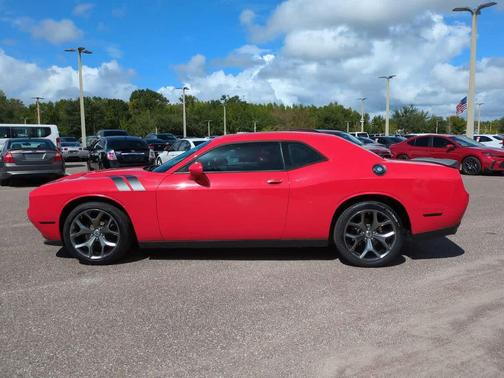 2017 Dodge Challenger SXT