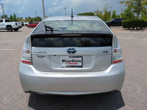 2010 Toyota Prius III