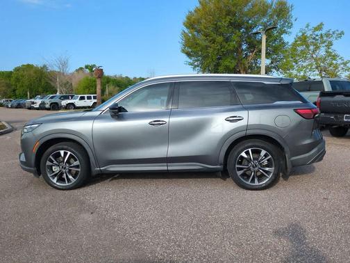 2022 INFINITI QX60 Luxe