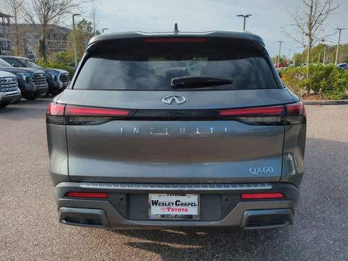 2022 INFINITI QX60 Luxe