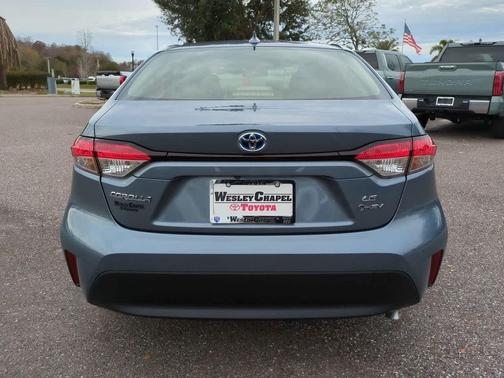 2025 Toyota Corolla Hybrid SE