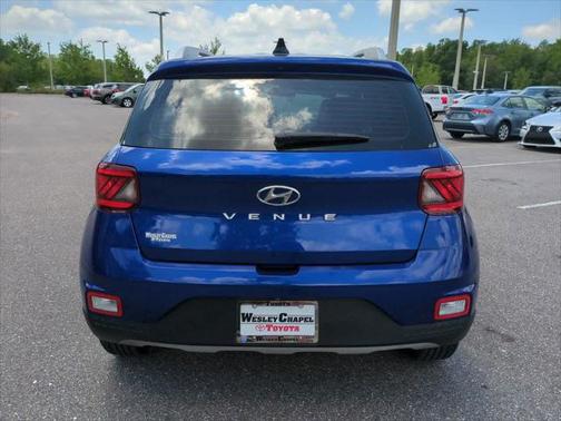 2021 Hyundai VENUE SEL