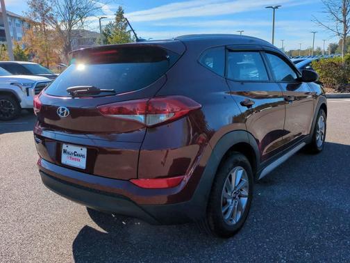 2017 Hyundai TUCSON SE