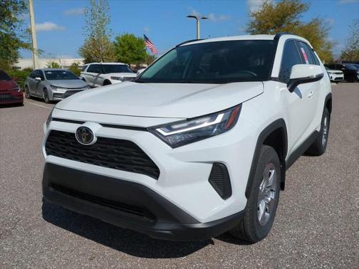 2025 Toyota RAV4 XLE