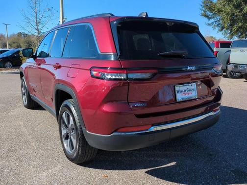 2022 Jeep Grand Cherokee 4xe Base