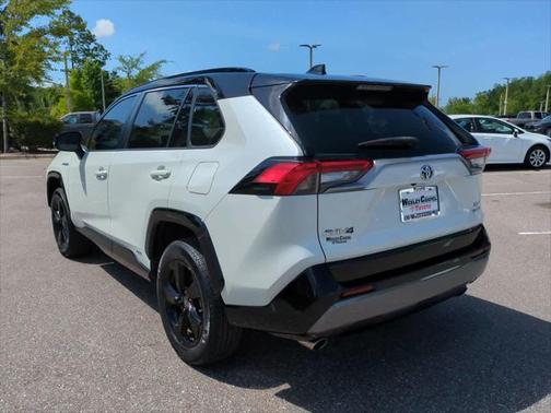 2021 Toyota RAV4 Hybrid SE