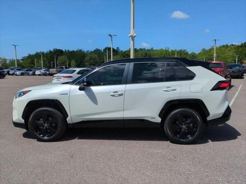 2021 Toyota RAV4 Hybrid SE