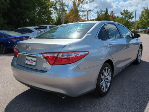 2017 Toyota Camry XLE
