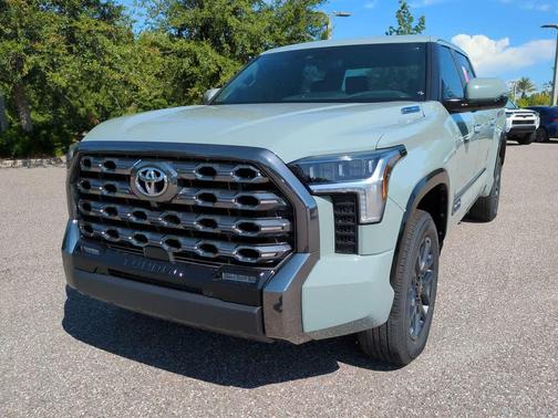 2025 Toyota Tundra Hybrid Platinum