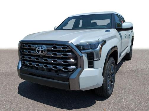 2025 Toyota Tundra Hybrid Platinum