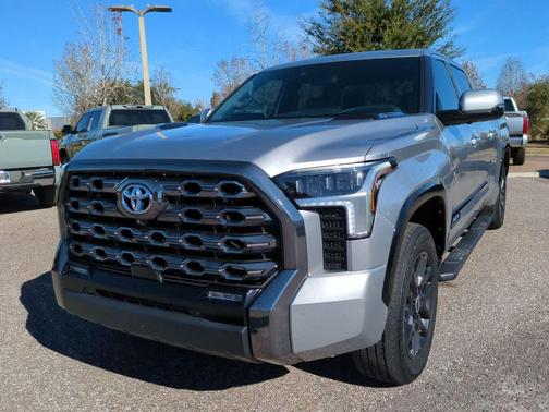 2024 Toyota Tundra Hybrid Platinum