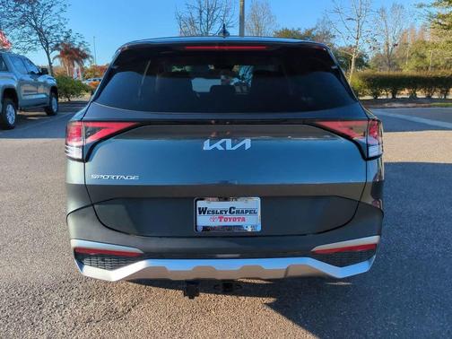 2024 Kia Sportage LX
