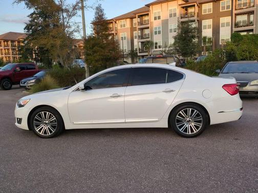 2015 Kia Cadenza Premium