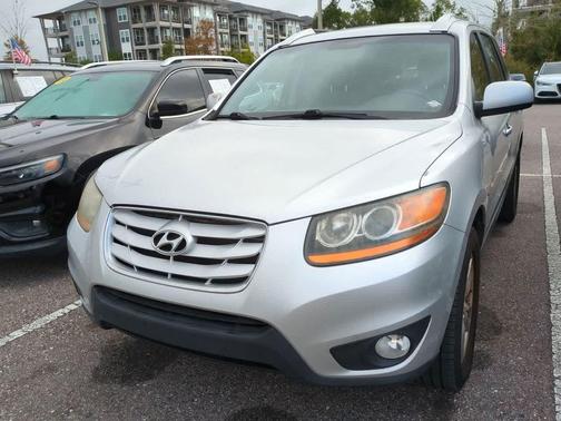 2011 Hyundai SANTA FE SE