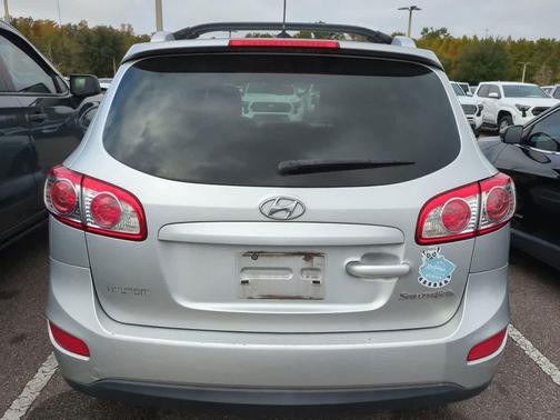 2011 Hyundai SANTA FE SE