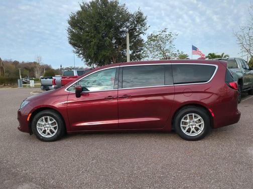 2017 Chrysler Pacifica Touring