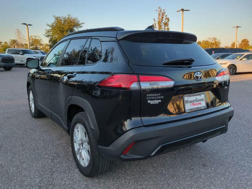 2023 Toyota Corolla Cross LE