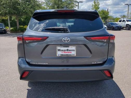 2025 Toyota Highlander XLE