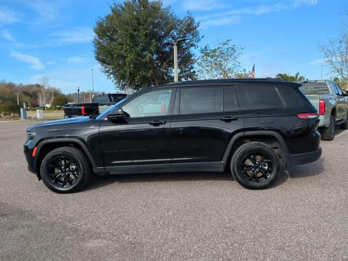 2024 Jeep Grand Cherokee L Altitude