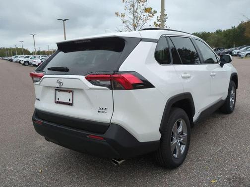 2025 Toyota RAV4 Hybrid XLE