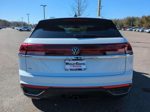 2025 Volkswagen Atlas Cross Sport 2.0T SE w/Technology