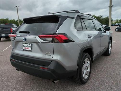 2021 Toyota RAV4 Hybrid XLE