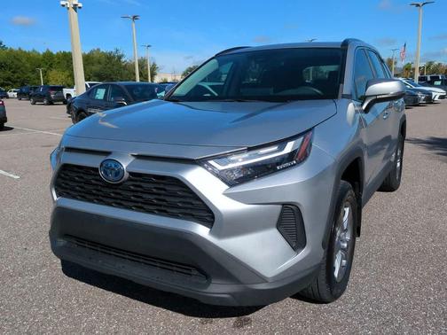 2024 Toyota RAV4 Hybrid XLE