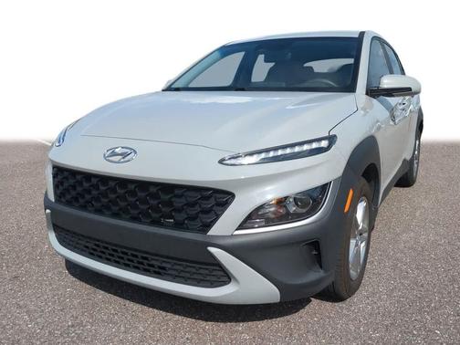 2022 Hyundai KONA SE