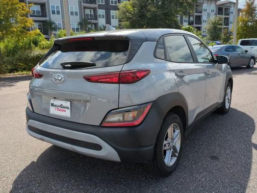 2022 Hyundai KONA SE