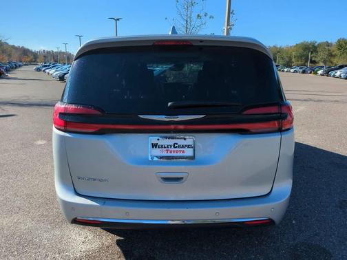 2022 Chrysler Pacifica Hybrid Limited